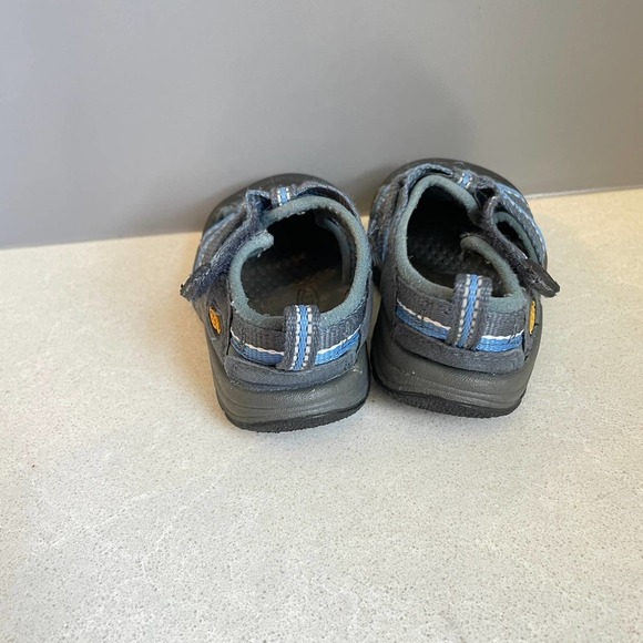 Keens Kids Newport Water Shoes Boys 5 Blue Sandals Outdoor Hiking - Picture 4 of 7